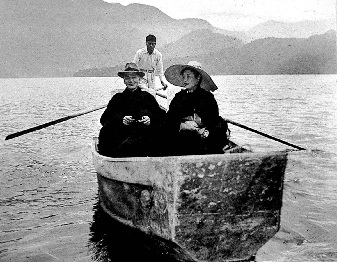 Lake In Mountain Nantou Ngoại thất bức ảnh